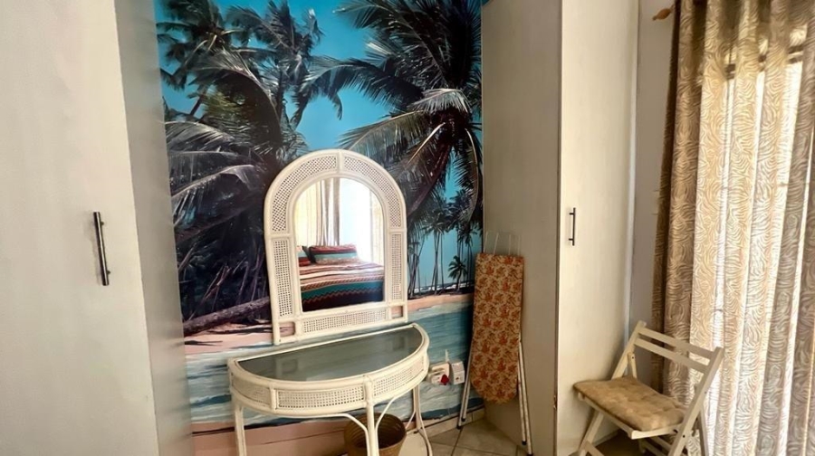 2 Bedroom Property for Sale in Uvongo KwaZulu-Natal