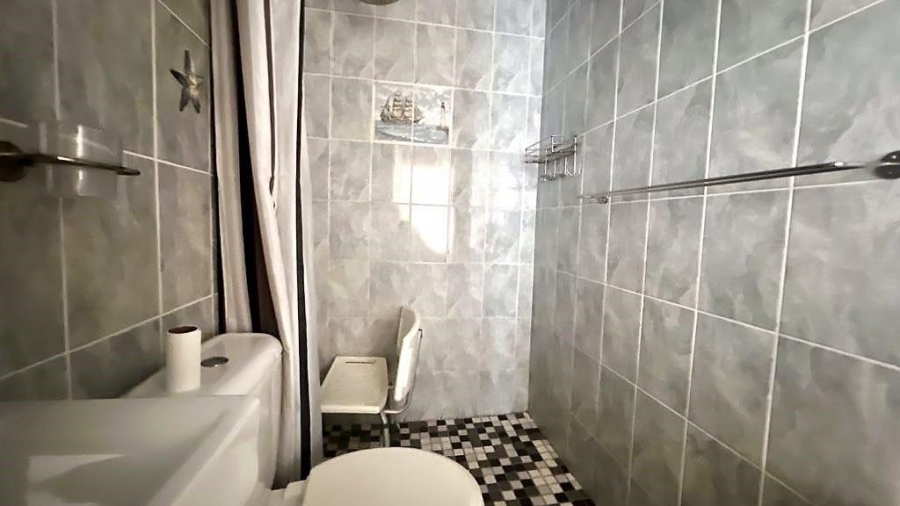 2 Bedroom Property for Sale in Uvongo KwaZulu-Natal