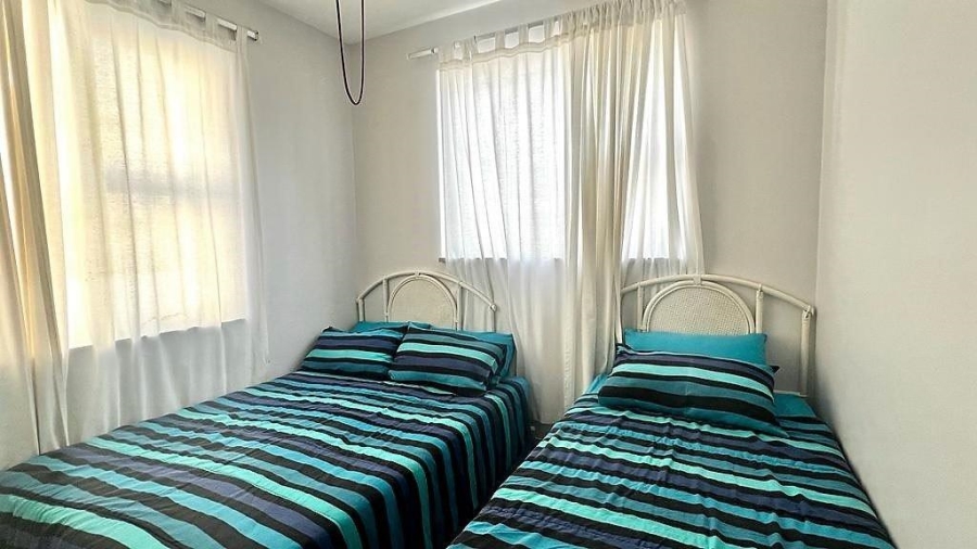 2 Bedroom Property for Sale in Uvongo KwaZulu-Natal
