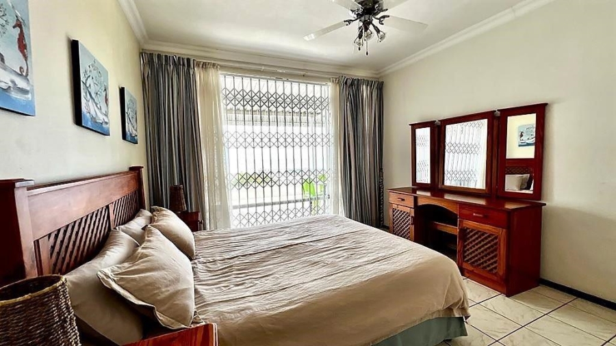1 Bedroom Property for Sale in Manaba Beach KwaZulu-Natal