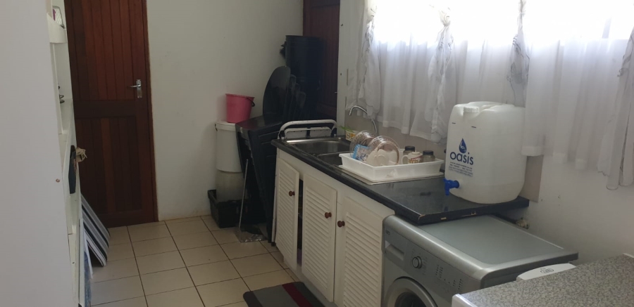 4 Bedroom Property for Sale in Umtentweni KwaZulu-Natal