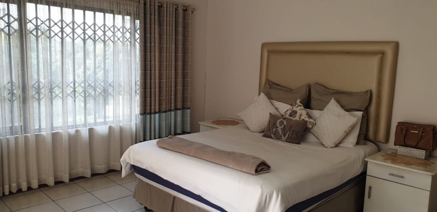 4 Bedroom Property for Sale in Umtentweni KwaZulu-Natal
