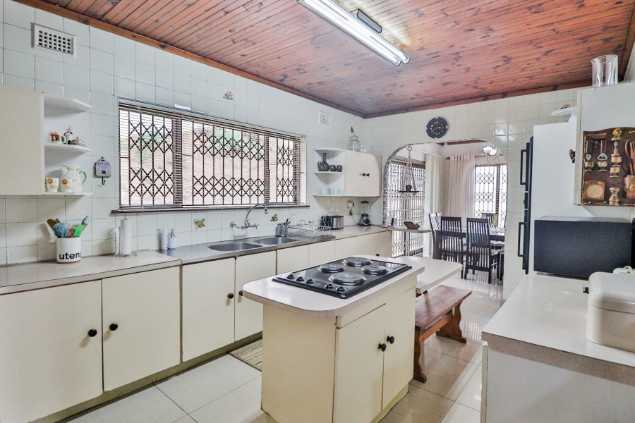 4 Bedroom Property for Sale in Sherwood KwaZulu-Natal