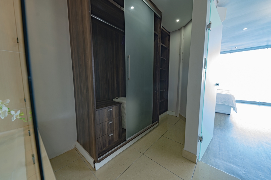 5 Bedroom Property for Sale in Tinley Manor KwaZulu-Natal