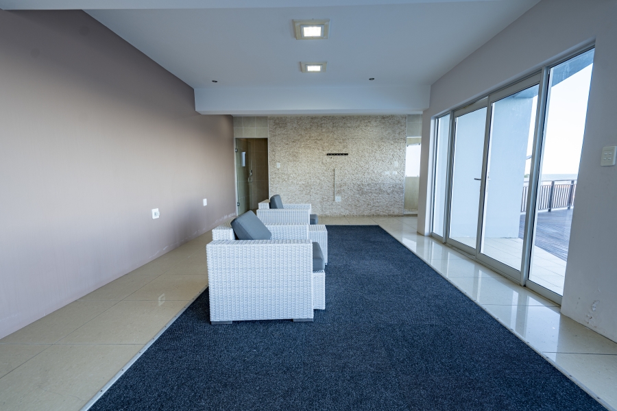 5 Bedroom Property for Sale in Tinley Manor KwaZulu-Natal