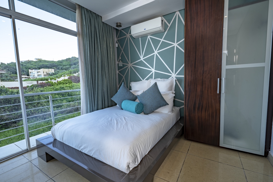 5 Bedroom Property for Sale in Tinley Manor KwaZulu-Natal