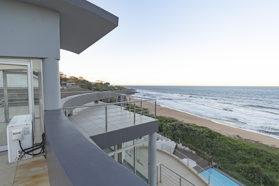 5 Bedroom Property for Sale in Tinley Manor KwaZulu-Natal