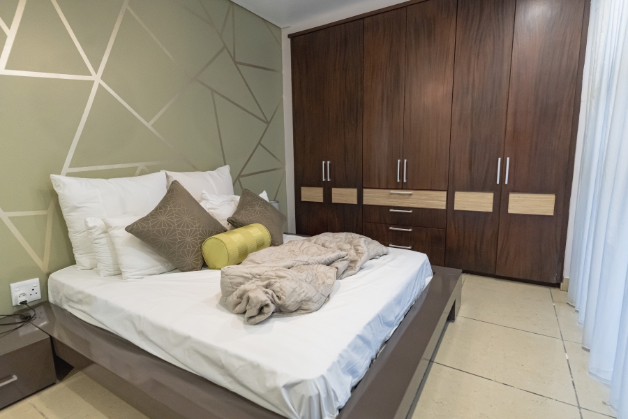 5 Bedroom Property for Sale in Tinley Manor KwaZulu-Natal