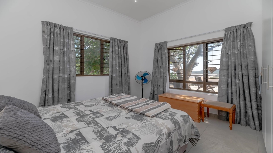 3 Bedroom Property for Sale in Tugela Mouth KwaZulu-Natal