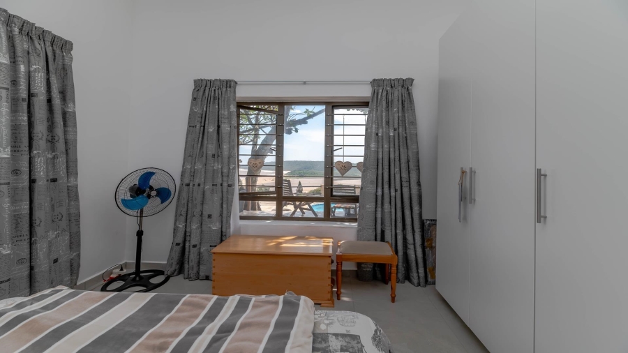 3 Bedroom Property for Sale in Tugela Mouth KwaZulu-Natal