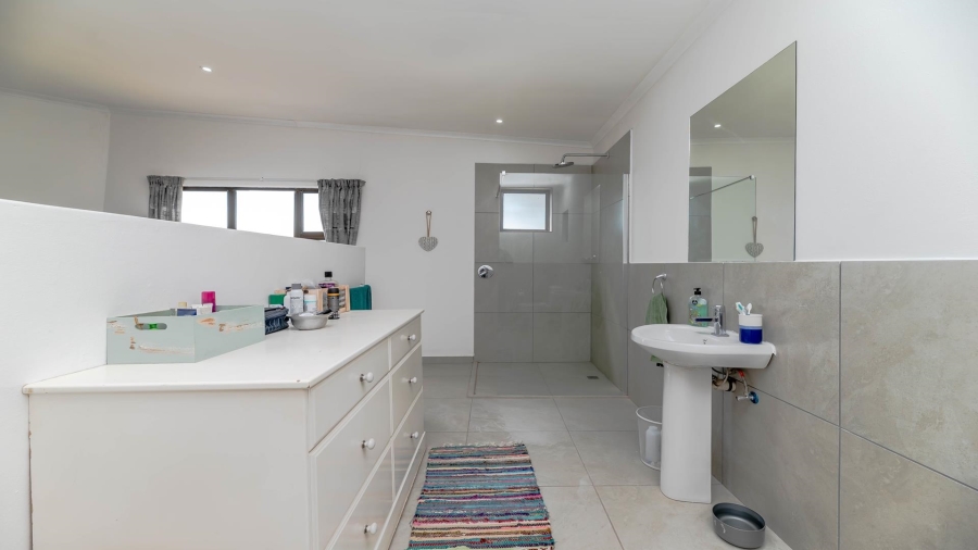 3 Bedroom Property for Sale in Tugela Mouth KwaZulu-Natal