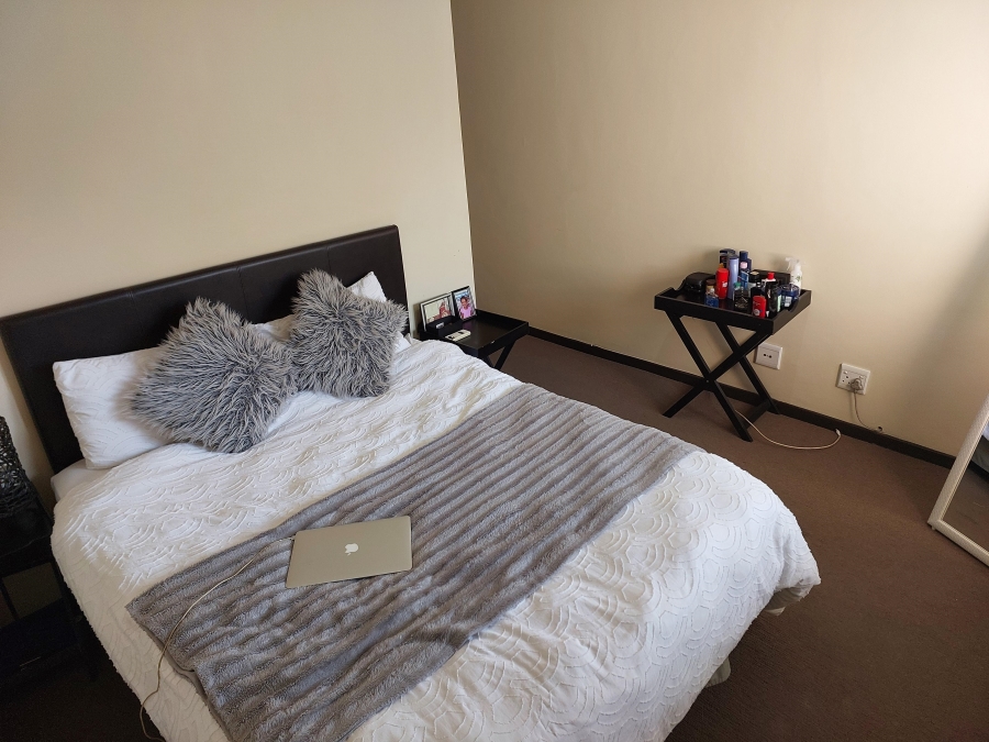 2 Bedroom Property for Sale in Sherwood KwaZulu-Natal