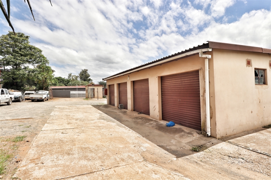 Commercial Property for Sale in Melmoth KwaZulu-Natal
