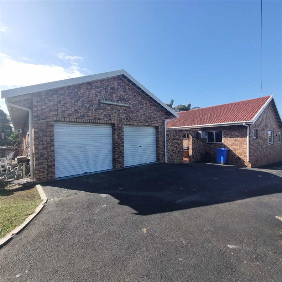 3 Bedroom Property for Sale in Park Rynie KwaZulu-Natal