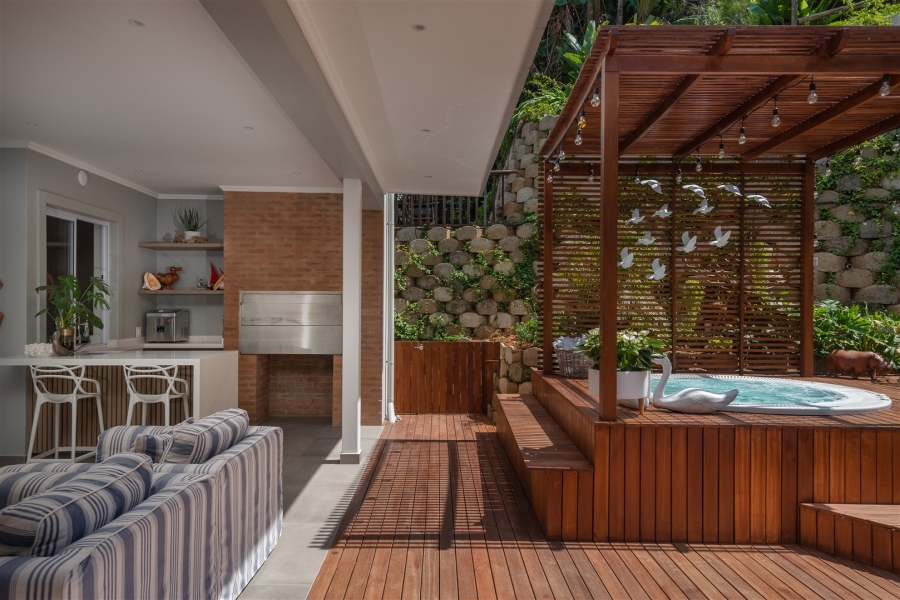 5 Bedroom Property for Sale in Prince