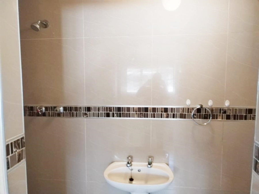 To Let 1 Bedroom Property for Rent in Glenwood KwaZulu-Natal