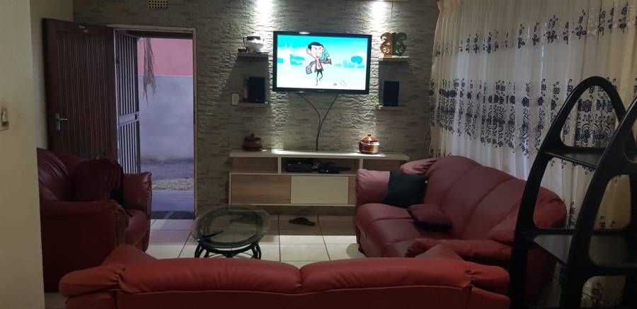 3 Bedroom Property for Sale in Esikhawini KwaZulu-Natal