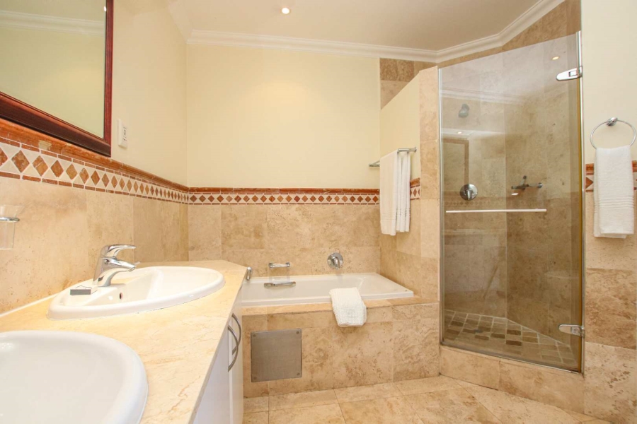 2 Bedroom Property for Sale in Umhlanga KwaZulu-Natal