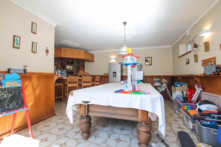 5 Bedroom Property for Sale in Umhlanga KwaZulu-Natal