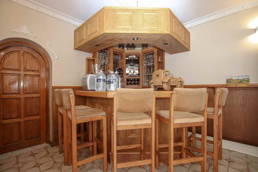 5 Bedroom Property for Sale in Umhlanga KwaZulu-Natal