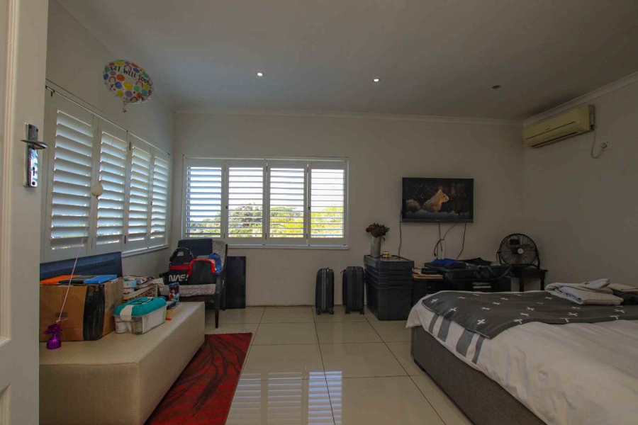 5 Bedroom Property for Sale in Umhlanga KwaZulu-Natal