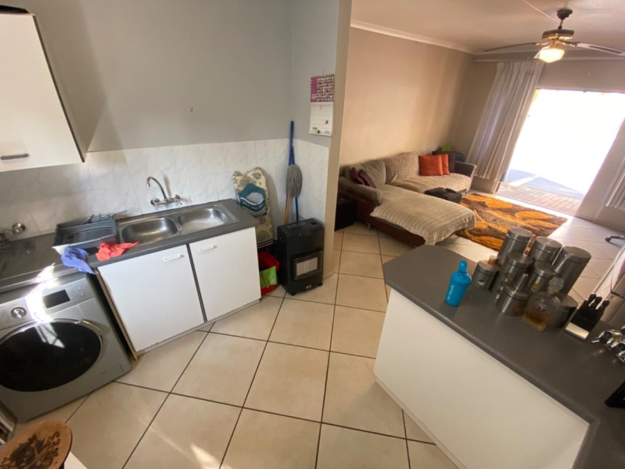 To Let 2 Bedroom Property for Rent in The Wolds KwaZulu-Natal