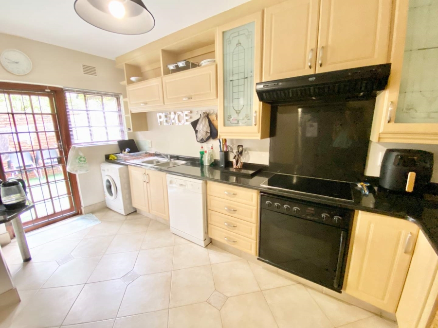 3 Bedroom Property for Sale in Sunningdale KwaZulu-Natal