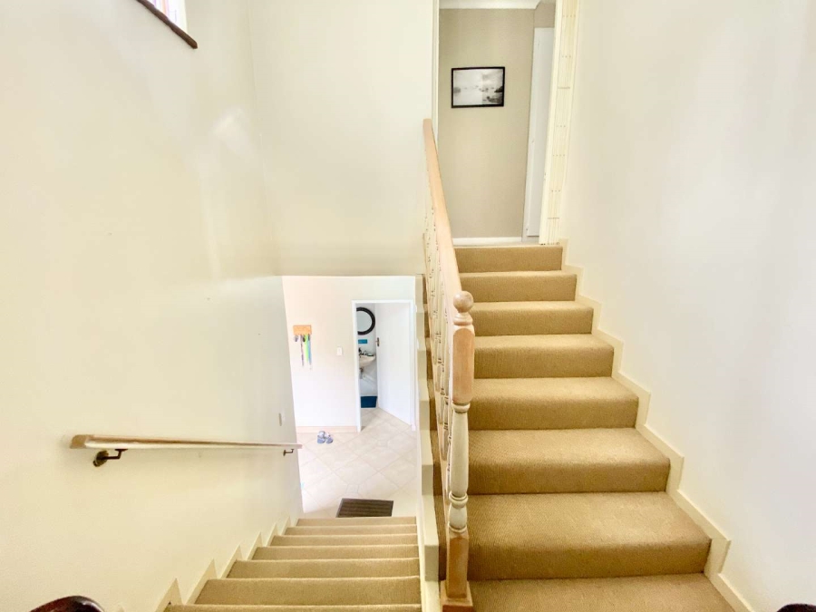 3 Bedroom Property for Sale in Sunningdale KwaZulu-Natal