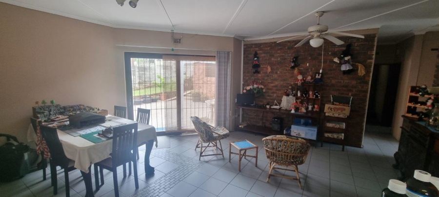 4 Bedroom Property for Sale in Southport KwaZulu-Natal