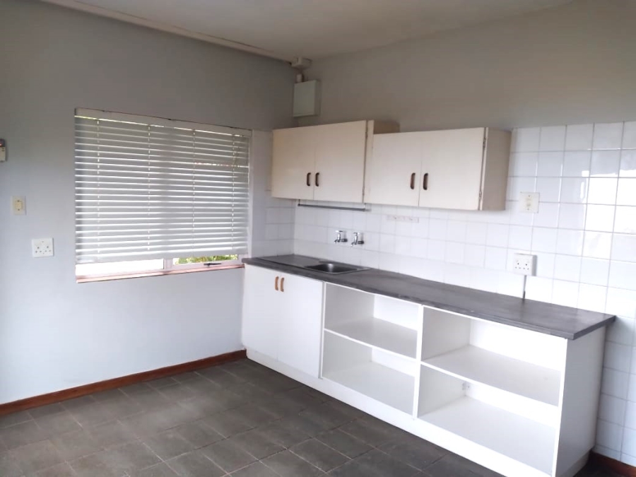 4 Bedroom Property for Sale in Port Edward KwaZulu-Natal