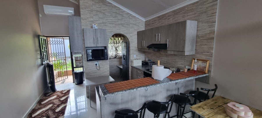 3 Bedroom Property for Sale in Hibberdene KwaZulu-Natal