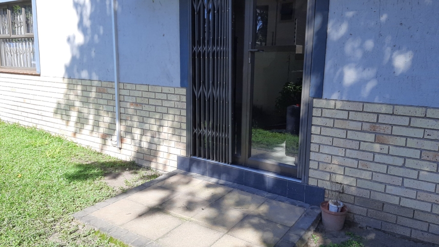 2 Bedroom Property for Sale in Pinetown KwaZulu-Natal