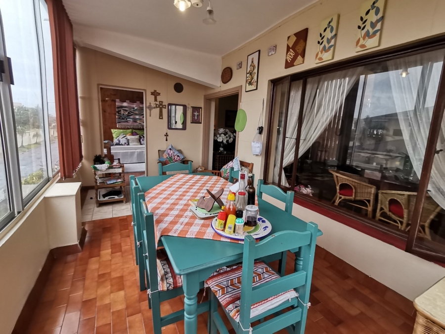 4 Bedroom Property for Sale in Manaba Beach KwaZulu-Natal