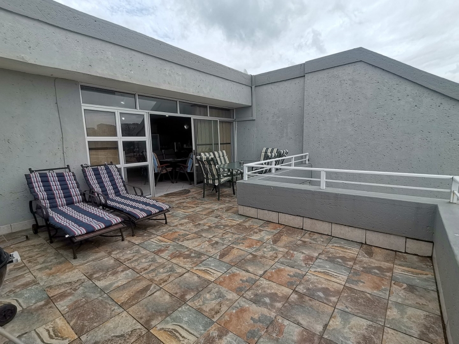5 Bedroom Property for Sale in Ramsgate KwaZulu-Natal