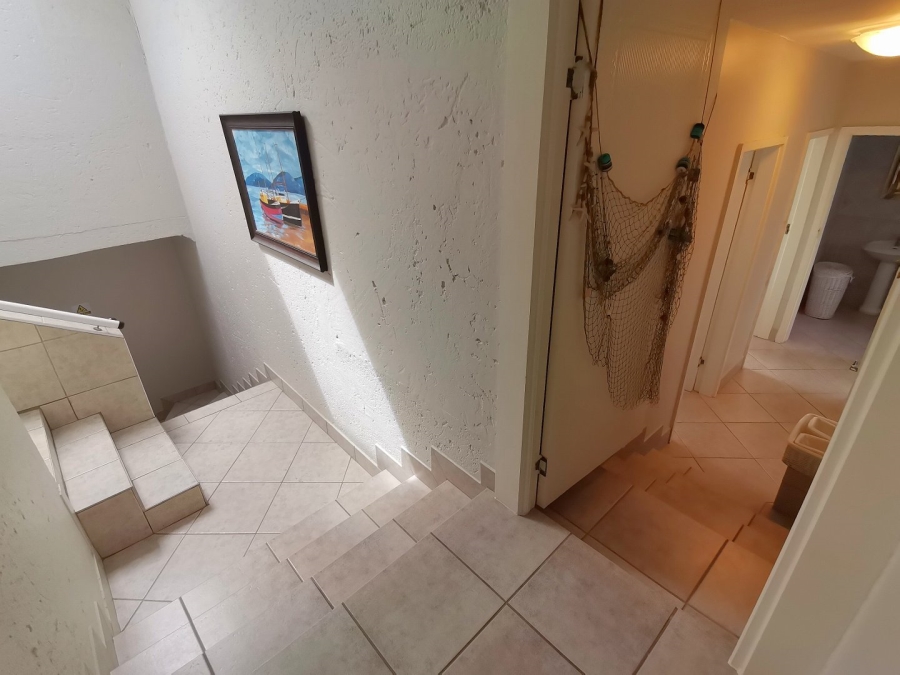 5 Bedroom Property for Sale in Ramsgate KwaZulu-Natal