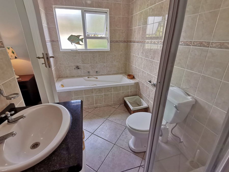 5 Bedroom Property for Sale in Ramsgate KwaZulu-Natal