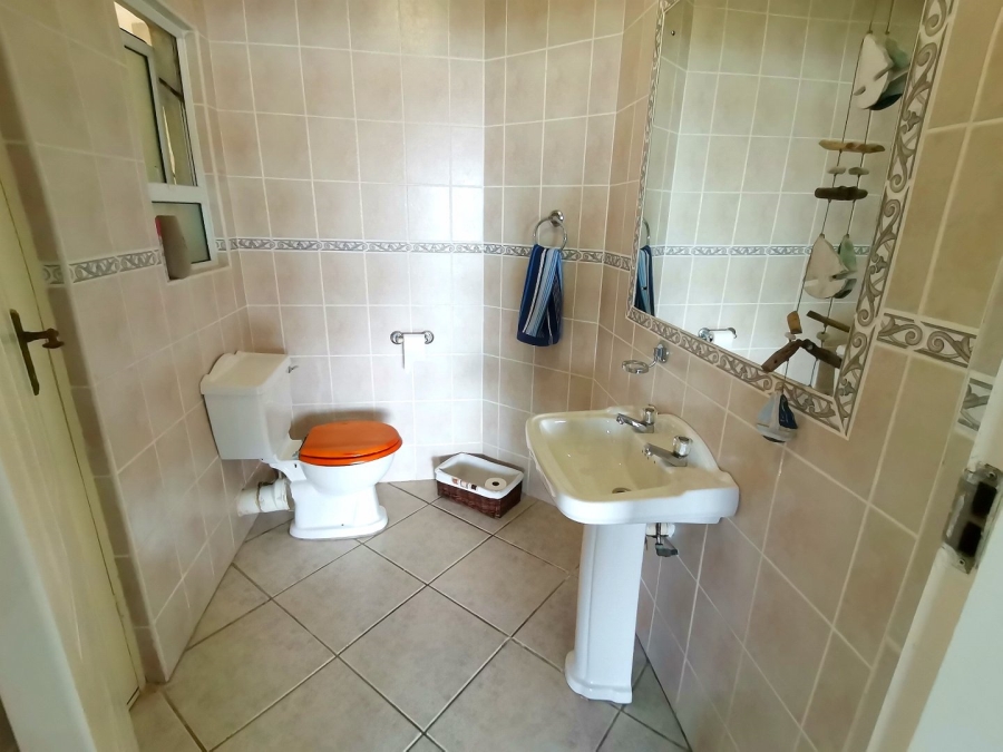 5 Bedroom Property for Sale in Ramsgate KwaZulu-Natal