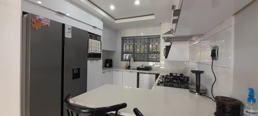 2 Bedroom Property for Sale in Umhlanga KwaZulu-Natal