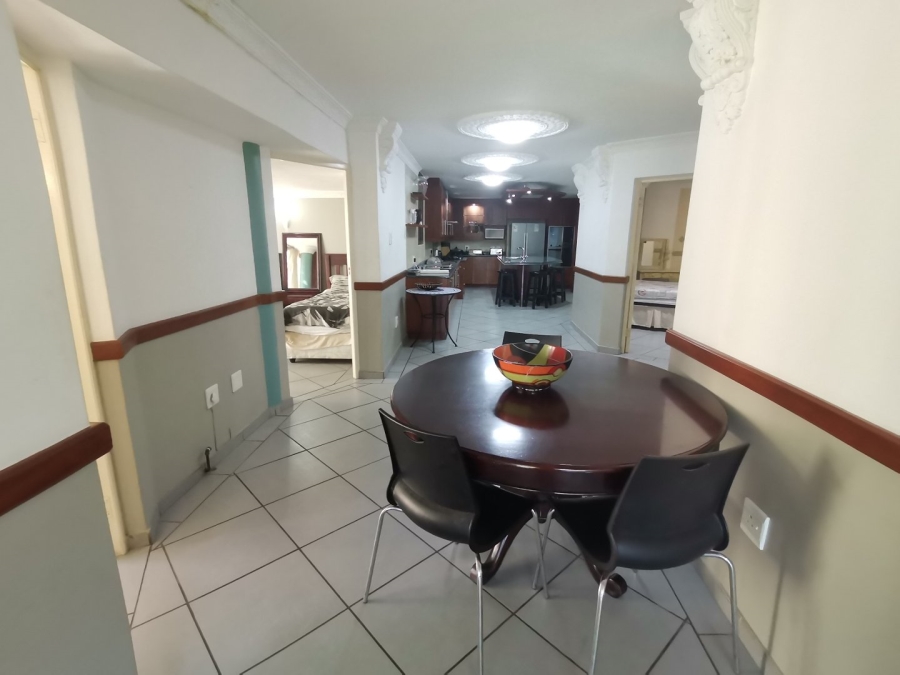 5 Bedroom Property for Sale in Margate KwaZulu-Natal