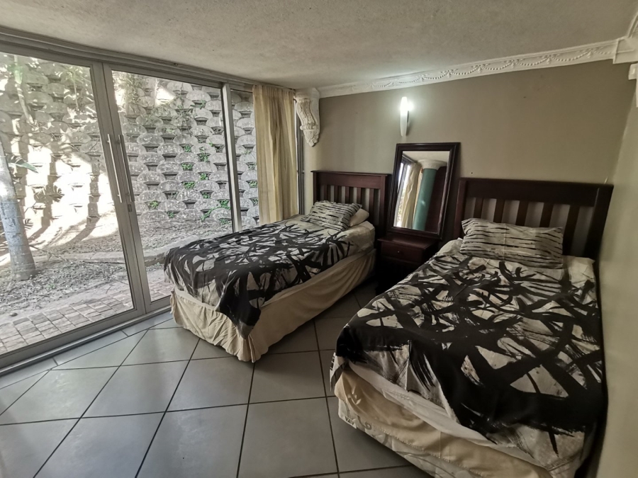 5 Bedroom Property for Sale in Margate KwaZulu-Natal