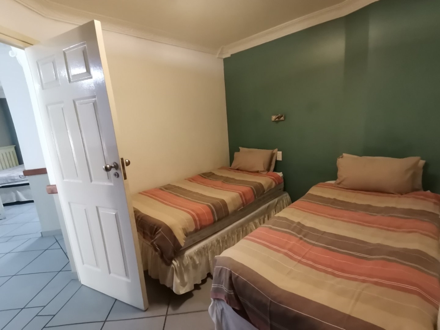 5 Bedroom Property for Sale in Margate KwaZulu-Natal