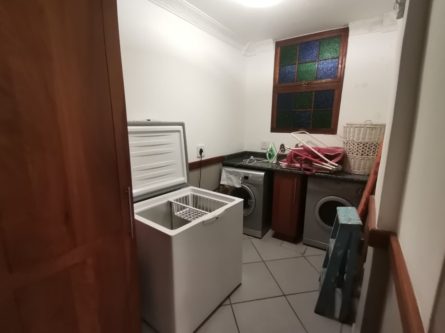 5 Bedroom Property for Sale in Margate KwaZulu-Natal