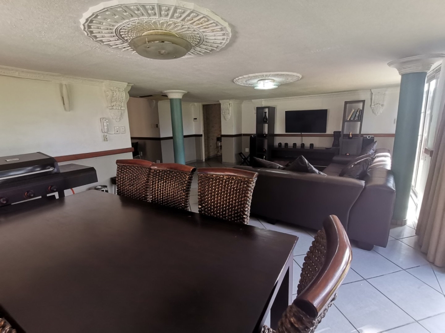 5 Bedroom Property for Sale in Margate KwaZulu-Natal