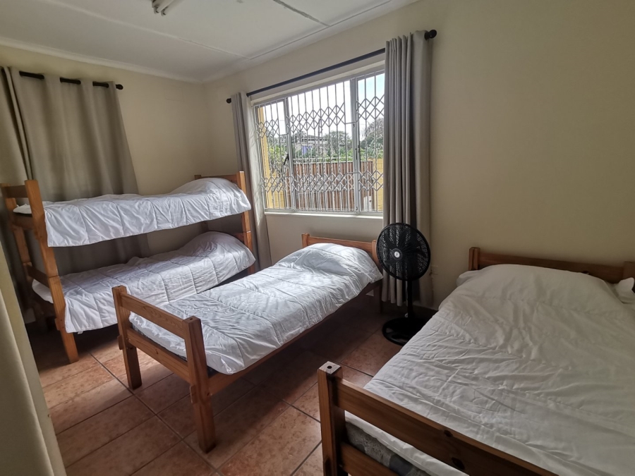 6 Bedroom Property for Sale in Oslo Beach KwaZulu-Natal