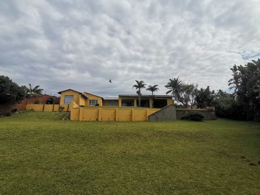 6 Bedroom Property for Sale in Oslo Beach KwaZulu-Natal