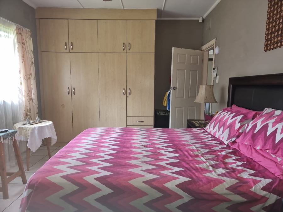 3 Bedroom Property for Sale in Southport KwaZulu-Natal