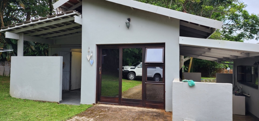 4 Bedroom Property for Sale in Umtentweni KwaZulu-Natal
