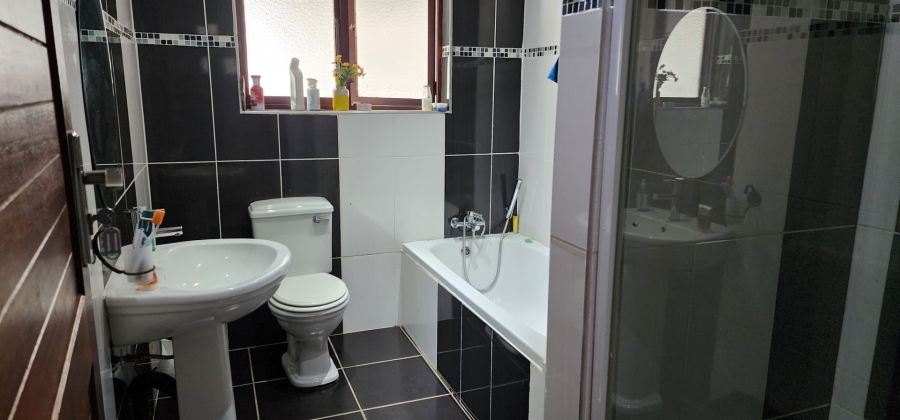 4 Bedroom Property for Sale in Umtentweni KwaZulu-Natal