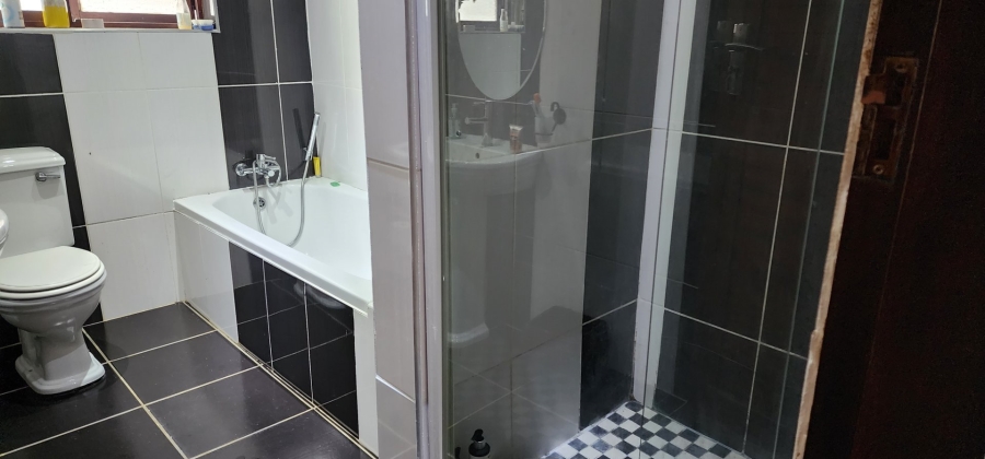 4 Bedroom Property for Sale in Umtentweni KwaZulu-Natal