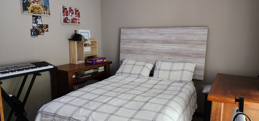 4 Bedroom Property for Sale in Umtentweni KwaZulu-Natal